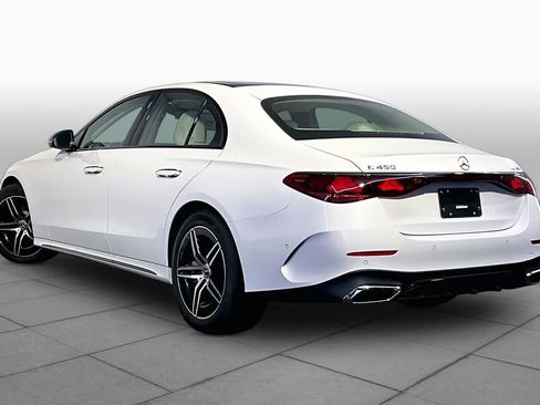 New 2027 Mercedes-Benz E 450 4MATIC Sedan image 3