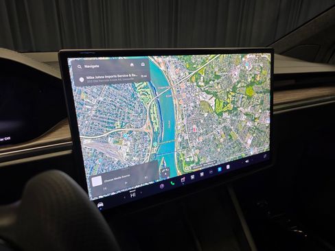 Used 2022 Tesla Model X AWD/4WD image 22