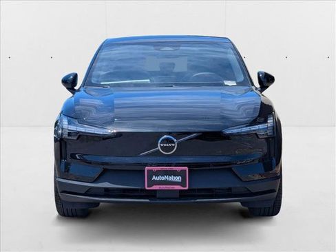 New 2025 Volvo EX30 Plus w/ Protection Package Premier image 5