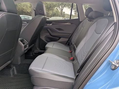 New 2026 Volkswagen Tiguan SE AWD/4WD image 12
