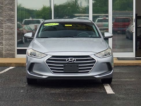 Used 2017 Hyundai Elantra SE FWD image 7