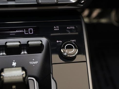 Used 2024 Porsche 911 Targa 4S image 12