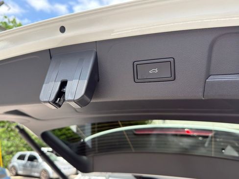 New 2026 Volkswagen Atlas Peak Edition AWD/4WD image 10