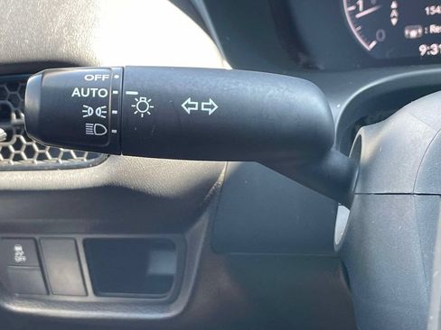 Used 2023 Honda HR-V LX image 23