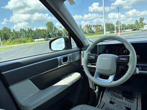 Used 2026 Hyundai Santa Fe SEL FWD image 15