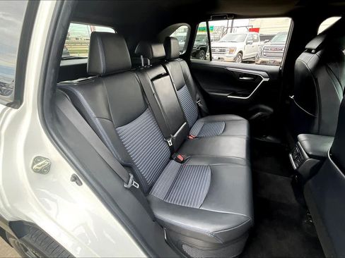 Used 2023 Toyota RAV4 XSE AWD/4WD image 20