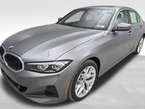 New 2026 BMW 330i xDrive Sedan w/ Convenience Package AWD/4WD image 5