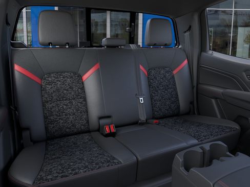 Used 2026 Chevrolet Colorado Z71 image 17