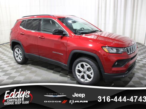 New 2025 Jeep Compass Latitude w/ Convenience Group image 1