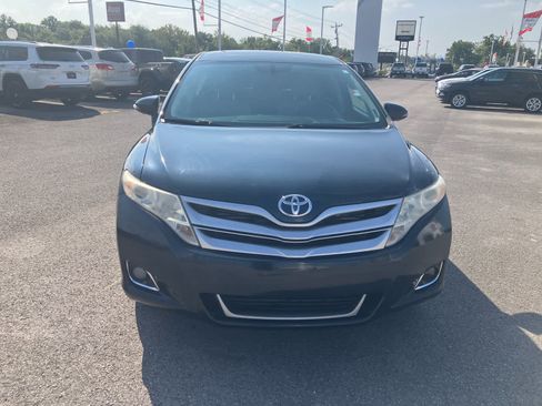 Used 2015 Toyota Venza LE FWD image 2