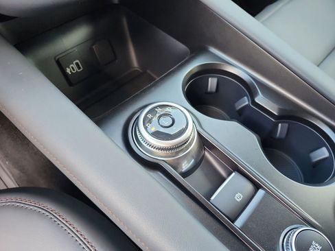 New 2026 Ford Explorer Active w/ Active Comfort Package image 16