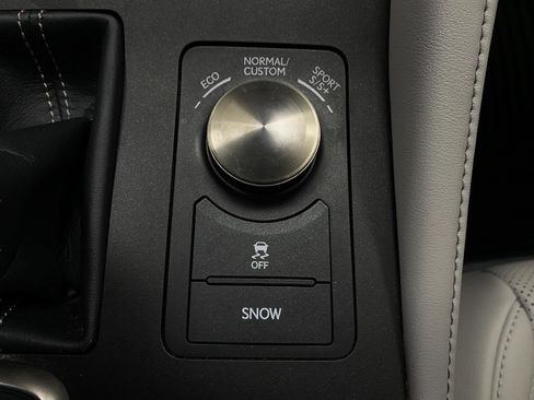 Used 2018 Lexus RC 350 AWD w/ Accessory Package 2 image 27