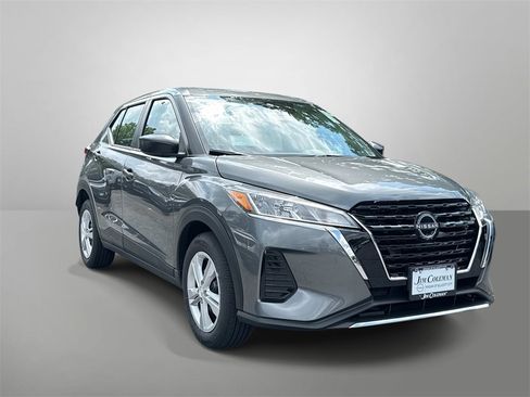 New 2025 Nissan Kicks Play S image 13