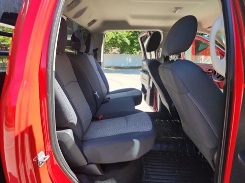 Used 2012 RAM 3500 ST w/ Chrome Appearance Group image 37