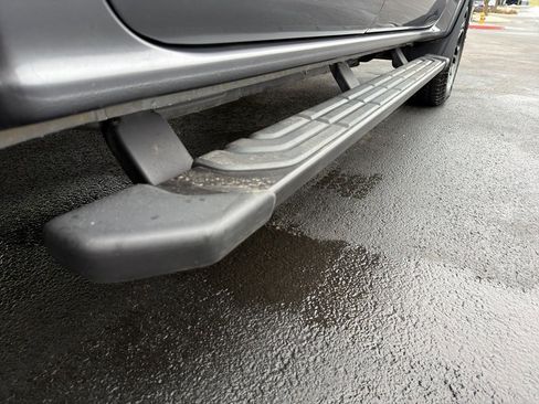 Certified 2025 Ford Ranger Lariat w/ FX4 Off-Road Package image 9