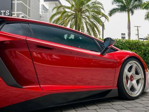 Used 2016 Lamborghini Aventador LP 750-4 Superveloce image 28