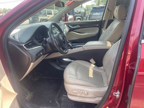 Used 2018 Buick Enclave Essence FWD image 9