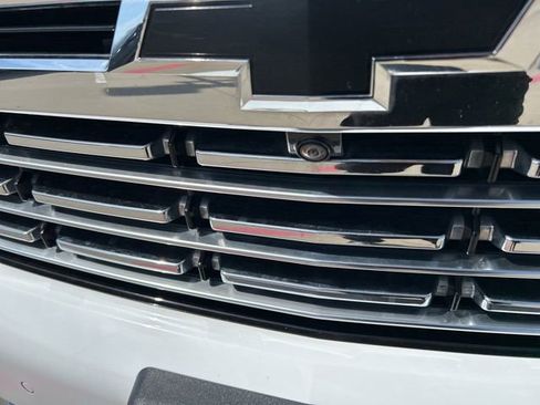 Used 2021 Chevrolet Tahoe Premier w/ Premium Package RWD image 3