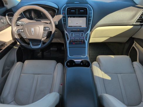 Used 2019 Lincoln Nautilus Reserve image 29