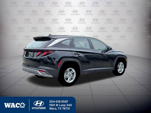 New 2026 Hyundai Tucson SE image 9