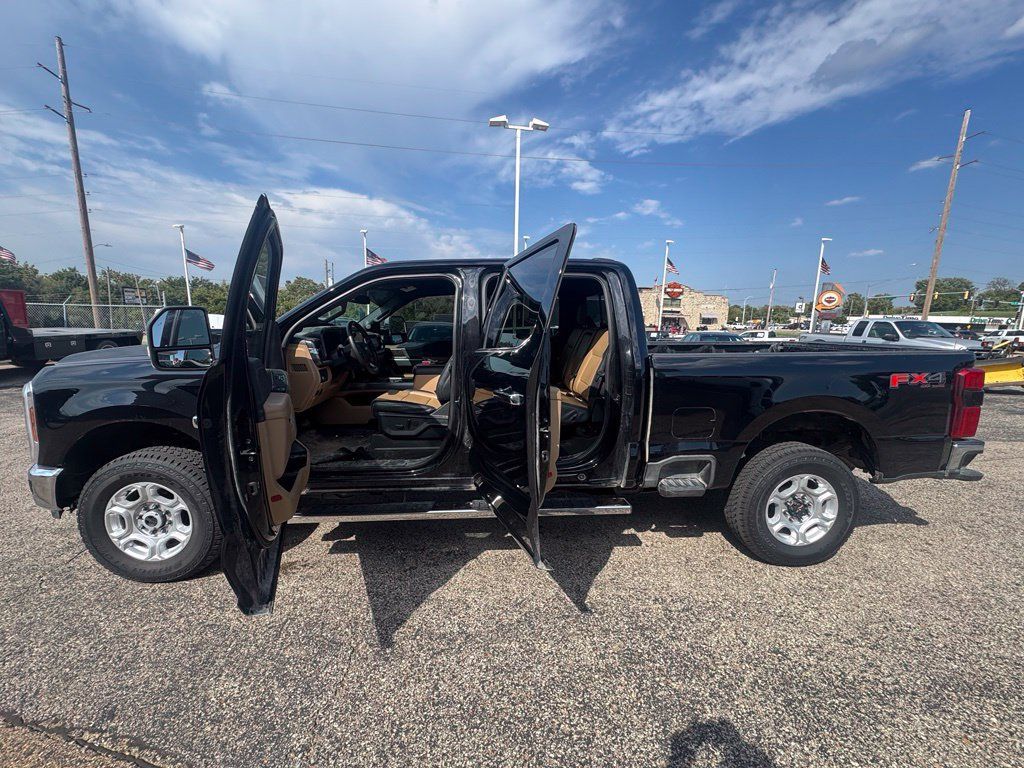 Used 2026 Ford F250 Lariat w/ Chrome Package AWD/4WD image 4