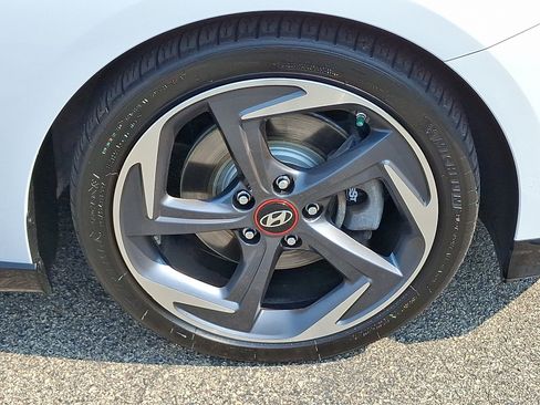 Used 2020 Hyundai Veloster Turbo Ultimate FWD image 8