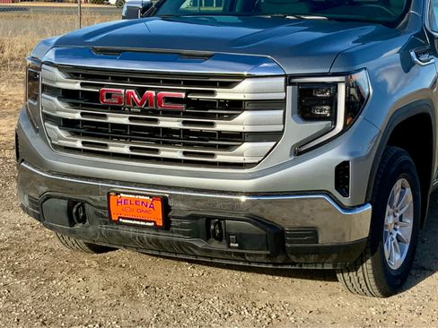 New 2026 GMC Sierra 1500 SLE image 8