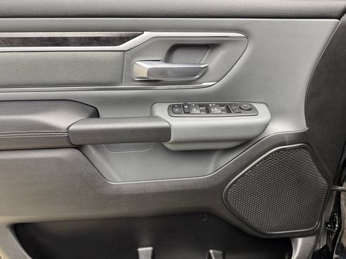 Used 2022 RAM 1500 Big Horn AWD/4WD image 11