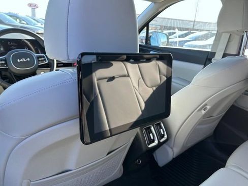 New 2025 Kia Sorento S w/ Panoramic Sunroof Package AWD/4WD image 9