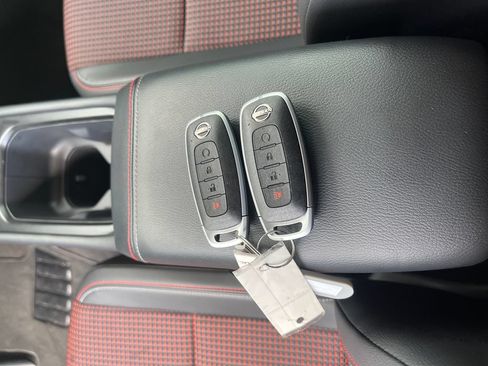 Used 2026 Nissan Kicks SR FWD image 27