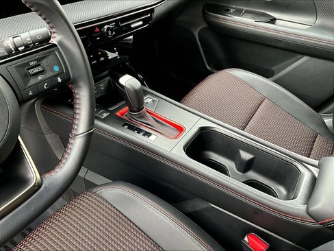 Certified 2025 Nissan Kicks SR AWD/4WD image 21