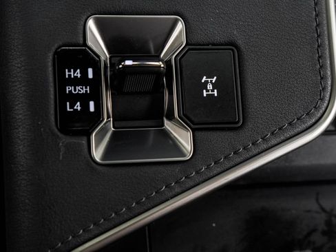 Used 2024 Lexus GX 550 w/ Accessory Package (2T) AWD/4WD image 26