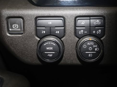 Used 2024 Chevrolet Silverado 2500 LT w/ Midnight Edition image 28