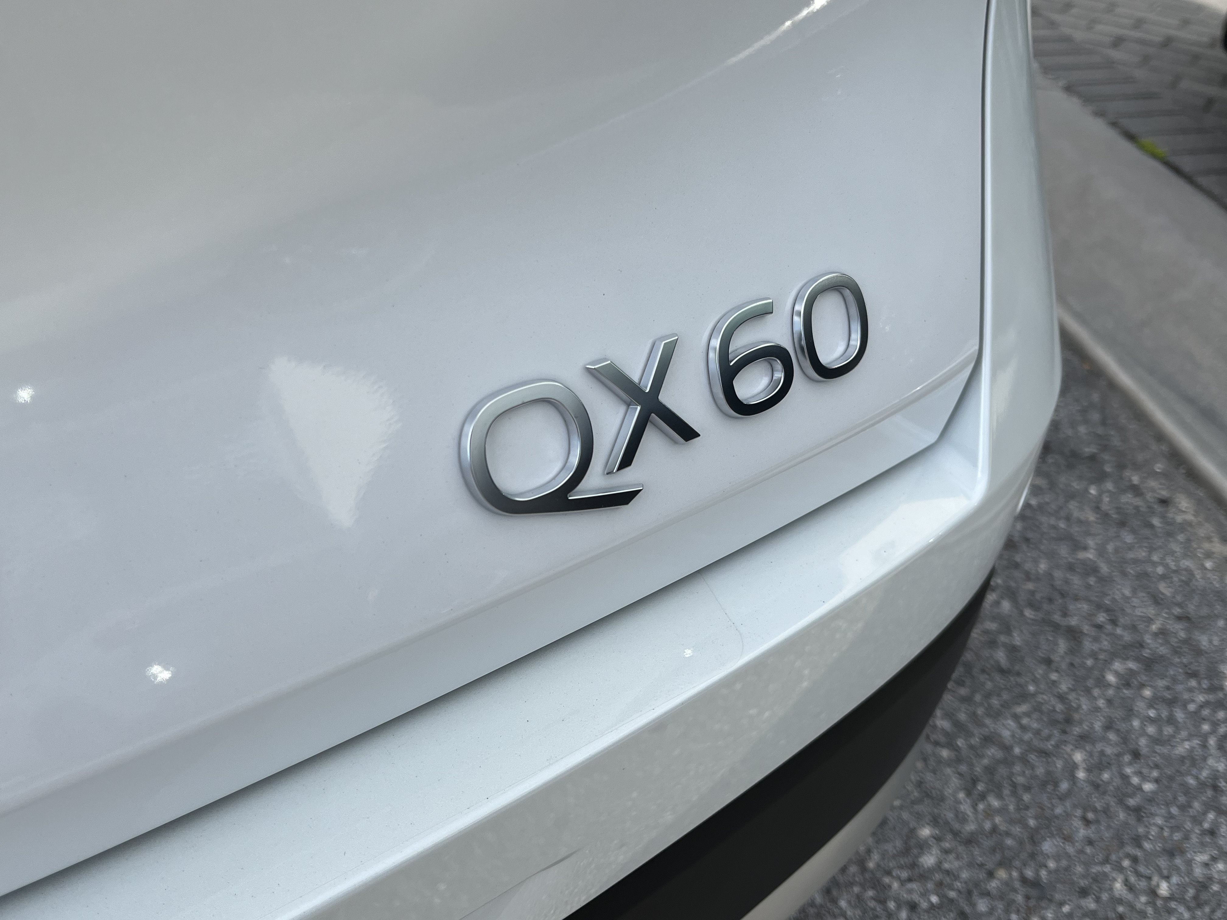 New 2027 INFINITI QX60 Luxe w/ Cargo Package FWD image 5