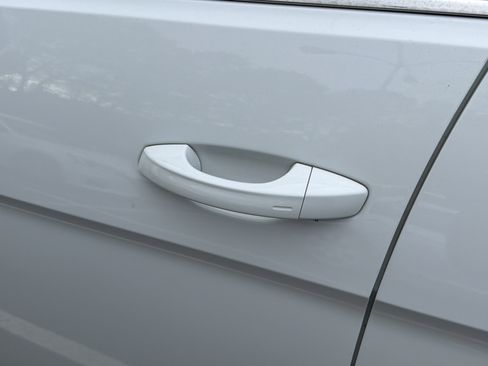 Used 2022 Volkswagen Atlas SE image 10