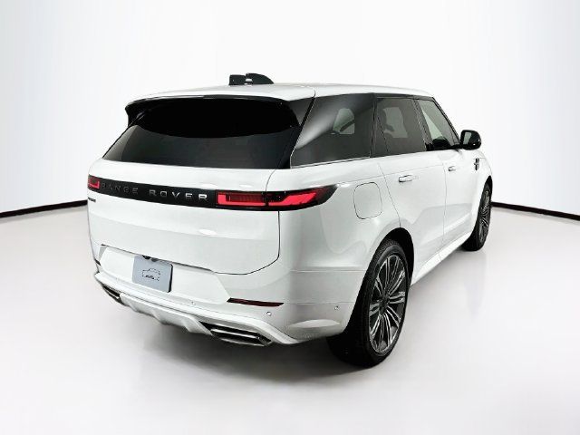 New 2026 Land Rover Range Rover Sport Dynamic SE AWD/4WD image 5
