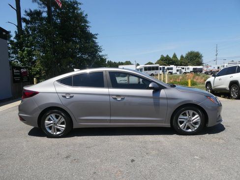 Used 2020 Hyundai Elantra Value Edition w/ Cargo Package (C1) FWD image 4