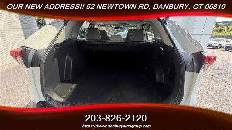 Used 2022 Toyota RAV4 XLE Premium FWD image 30