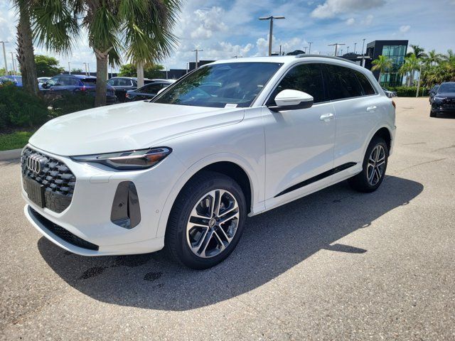 Certified 2025 Audi Q5 Premium w/ Convenience Package AWD/4WD image 4