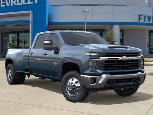 New 2026 Chevrolet Silverado 3500 LT w/ Texas Edition image 7