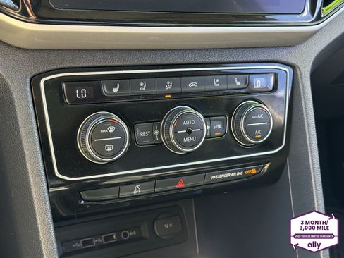 Used 2021 Volkswagen Atlas SEL Premium AWD/4WD image 24