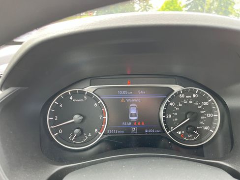 Used 2025 Nissan Altima 2.5 SV FWD image 12