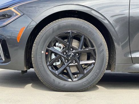 New 2026 Kia K5 LXS FWD image 11