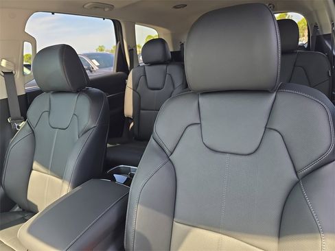New 2025 Kia Telluride EX image 26