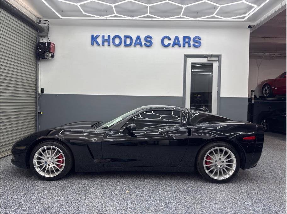 Used 2013 Chevrolet Corvette Coupe w/ 3LT Preferred Equipment Group RWD image 1