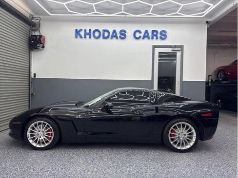 Used 2013 Chevrolet Corvette Coupe w/ 3LT Preferred Equipment Group RWD image 1