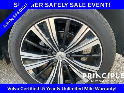 Certified 2023 Volvo XC60 B5 Plus w/ Climate Package AWD/4WD image 13