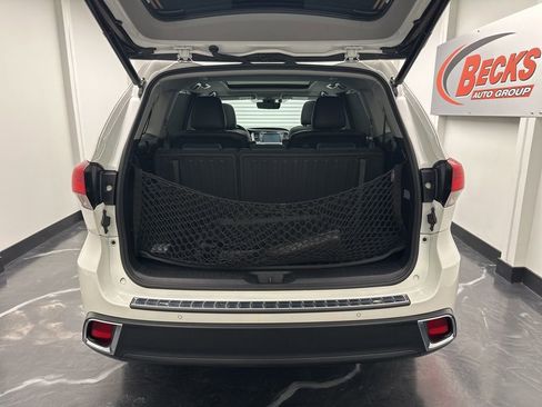 Used 2019 Toyota Highlander Limited Platinum AWD/4WD image 31