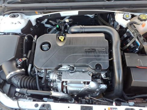 Used 2024 Chevrolet Malibu LS image 30