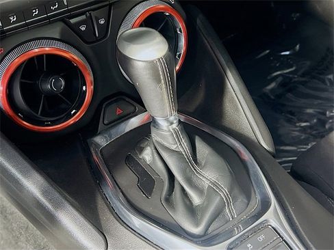 Used 2018 Chevrolet Camaro LT w/ Technology Package image 23